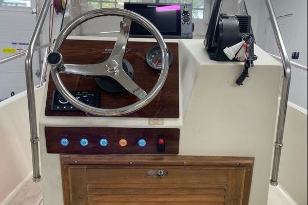Upgraded dash panel on a 1989 Boston Whaler 18 Outrage center console