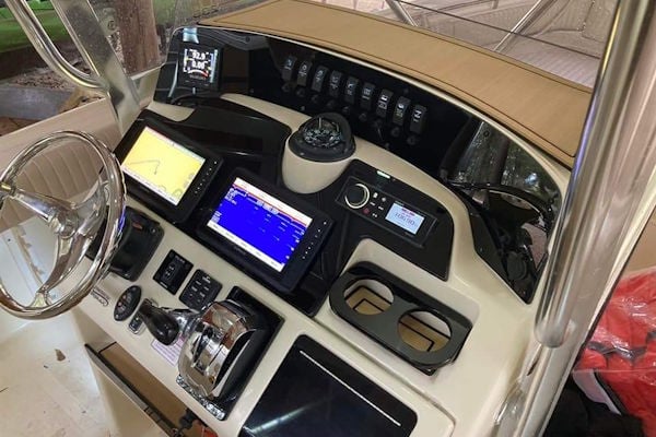 Helm upgrade on a 2010 Scout 222 Sportfish with improved dash panel and electronics integration