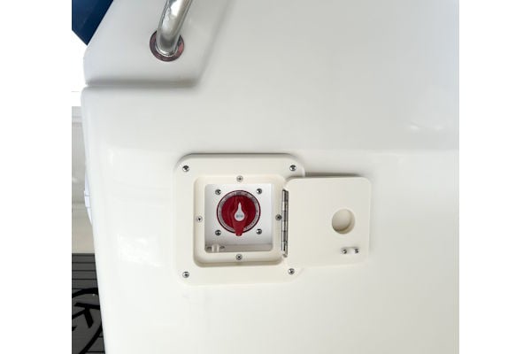 Custom Key West battery switch box — aftermarket marine battery management by New Wire Marine