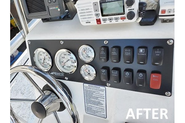 Mako boat dash panel after replacement by New Wire Marine